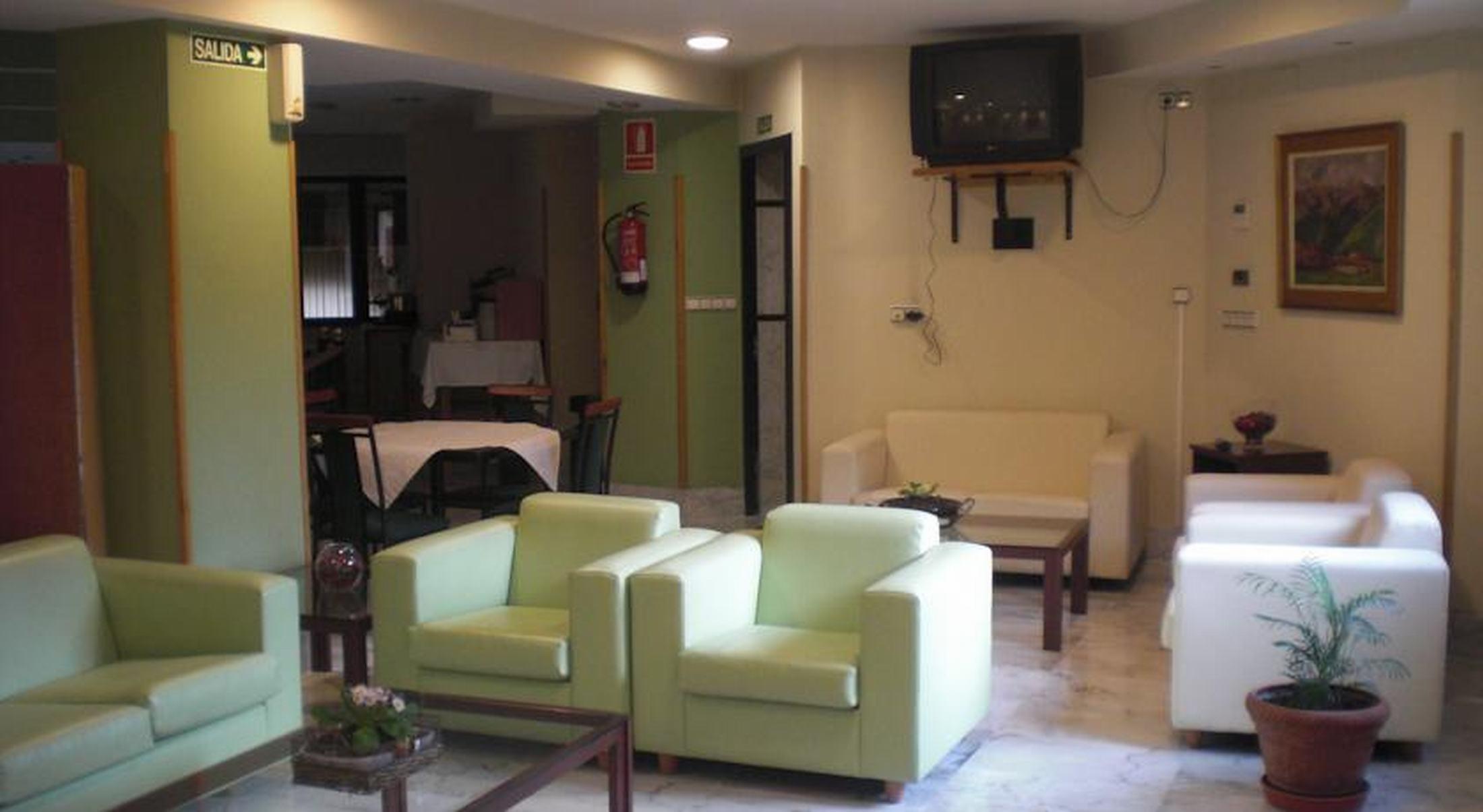 Hotel Astures Oviedo Esterno foto